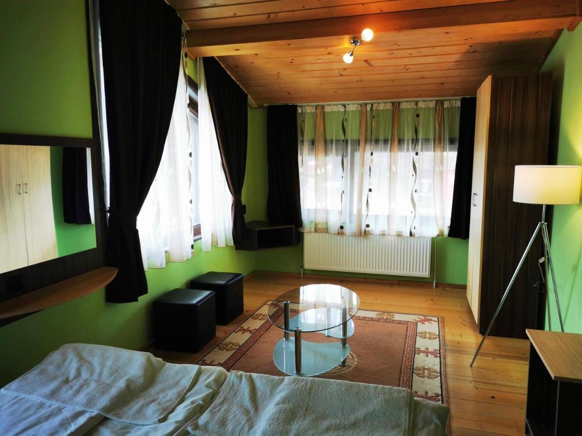 Apartments Black Horse Pamporovo Extérieur photo